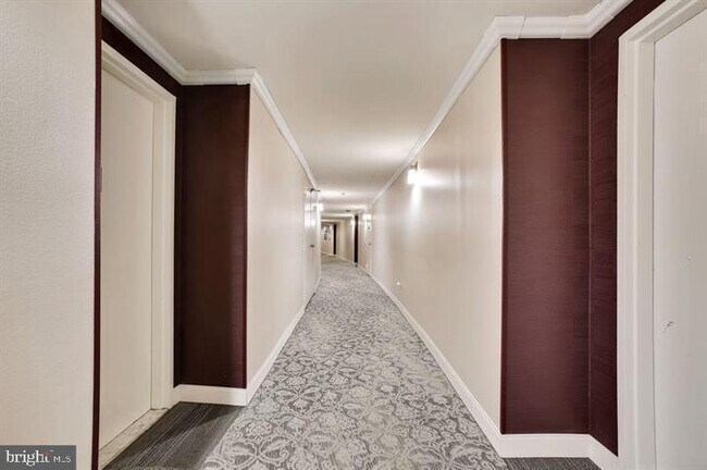 Foto del edificio - 6301 Stevenson Ave