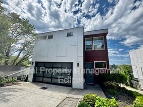 Building Photo - 5034 Puget Blvd SW