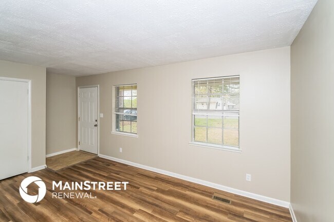 Building Photo - 312 Harris Ave