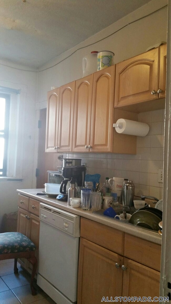 Foto del edificio - 18 Glenville Ave