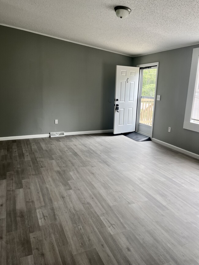 Foto del edificio - 422 Dundee Cir