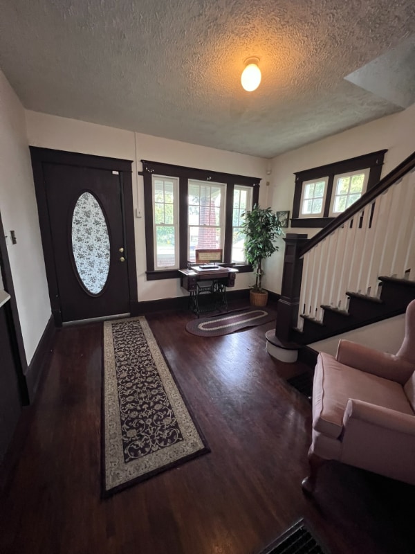Building Photo - 3571 Winchester Ave