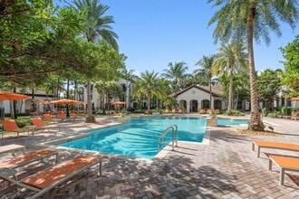 Building Photo - AMLI Toscana Place