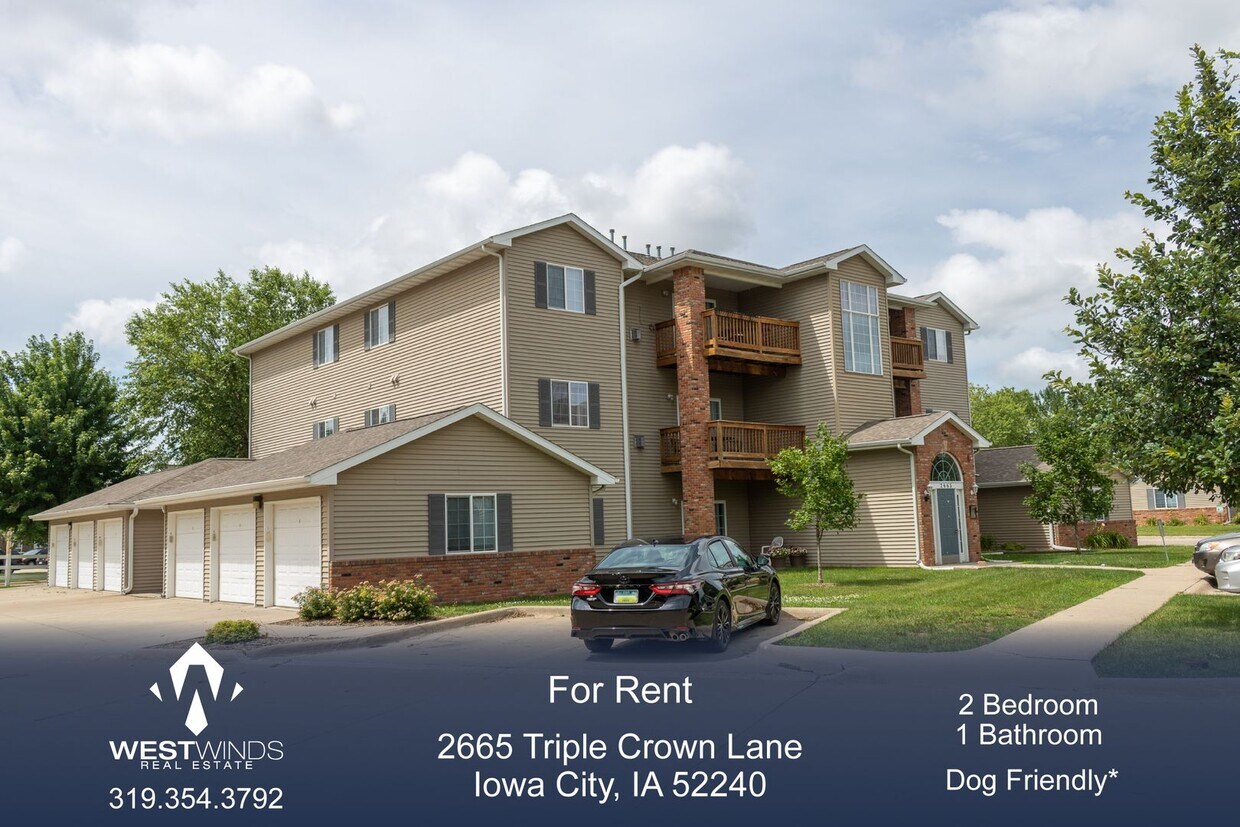 Foto principal - $1,195 | 2 Bedroom, 1 Bathroom Condo | Dog...