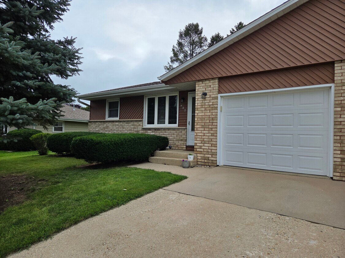Foto principal - 106 Westridge Rd