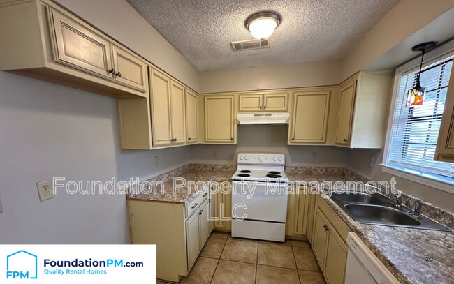 Foto del edificio - 4482 Grinstead Cove