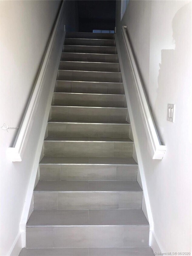 Foto principal - 21300 NE 8th Ct