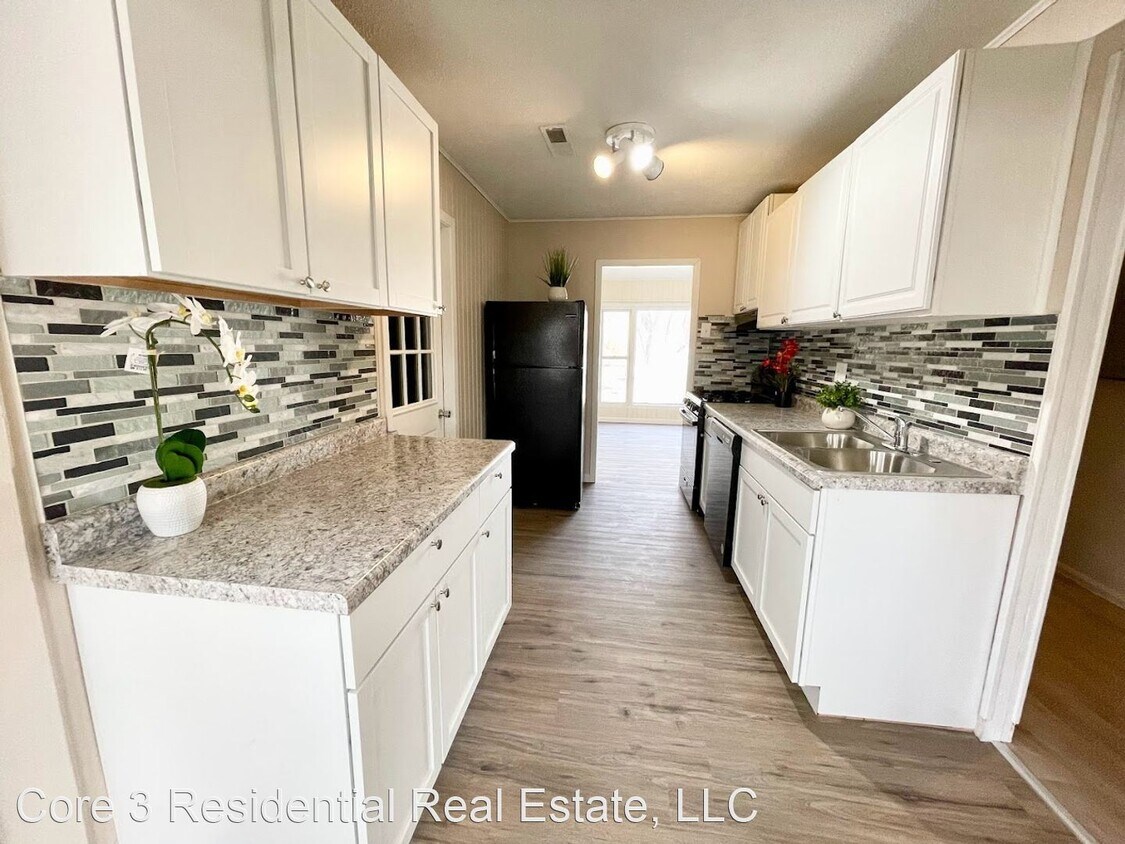 328 E Rosalind Ave, Peoria Heights, IL 61616 House Rental in Peoria