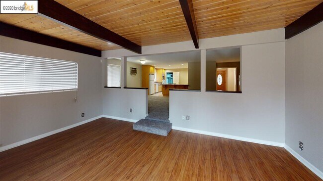 Building Photo - 33 Kimball Ct