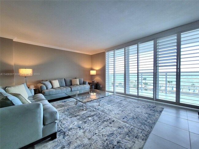 Foto del edificio - 2030 S Ocean Dr