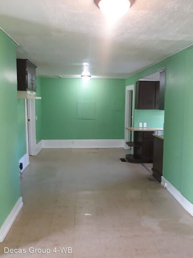 Building Photo - 3 br, 1.5 bath House - 3111 Avenue D