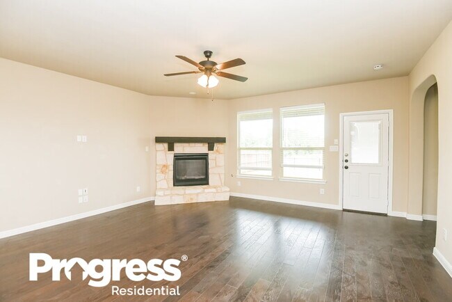 Building Photo - 15984 Hayes Ridge Dr