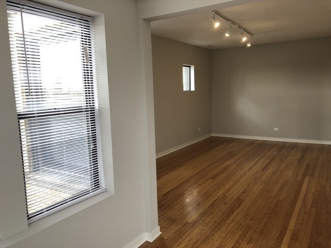 Foto del edificio - 4814 N Monticello Ave