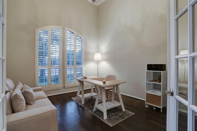 Building Photo - 5726 Ballina Canyon Ln