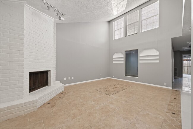 Building Photo - 4410 Wildacres Dr