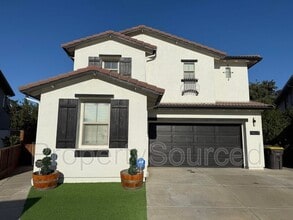 Building Photo - 16615 English Country Trail
