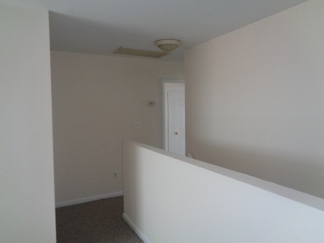 Building Photo - 820 Adams Ln
