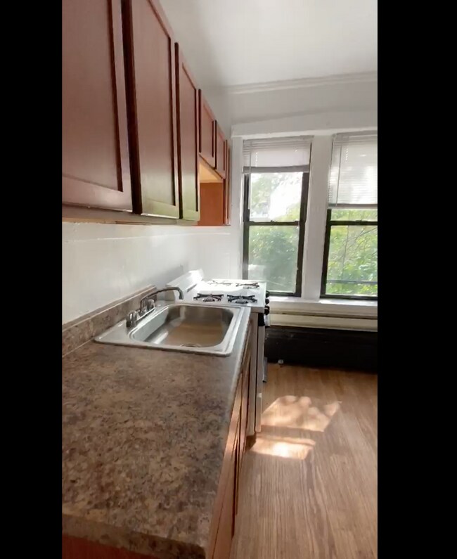 Kitchen - 2842 N Orchard St