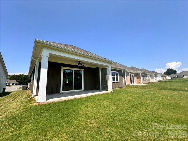 Building Photo - 4622 Kobus Ct.