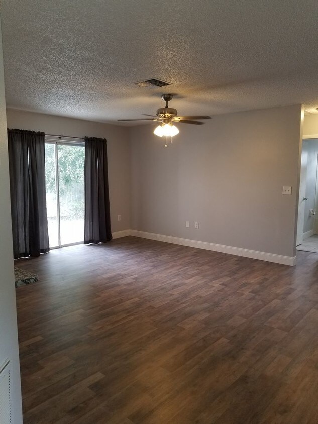 3030 Lecanto St, Holiday, FL 34691