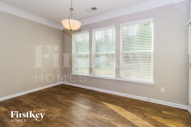 Building Photo - 5081 Devonshire Rd