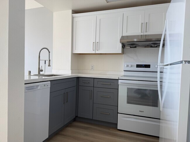 Foto del edificio - 988 Franklin St