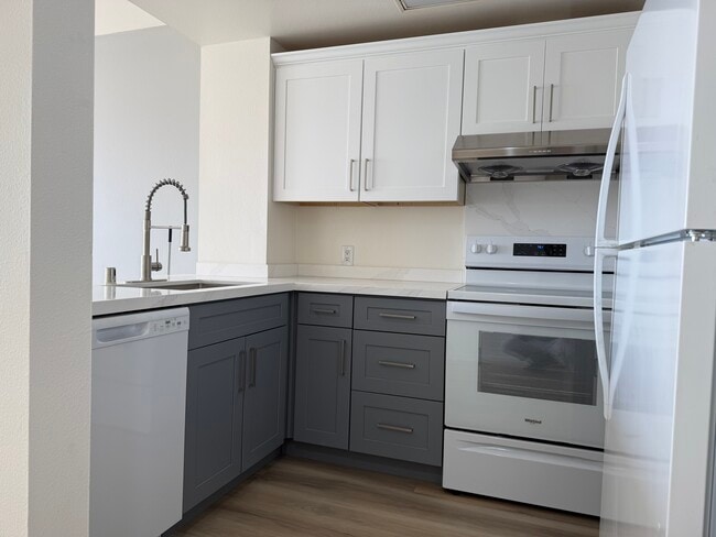 Building Photo - 988 Franklin St