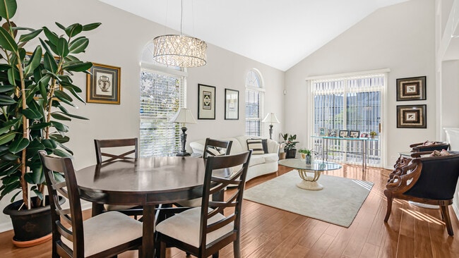 Foto del edificio - 530 Prestwick Ln