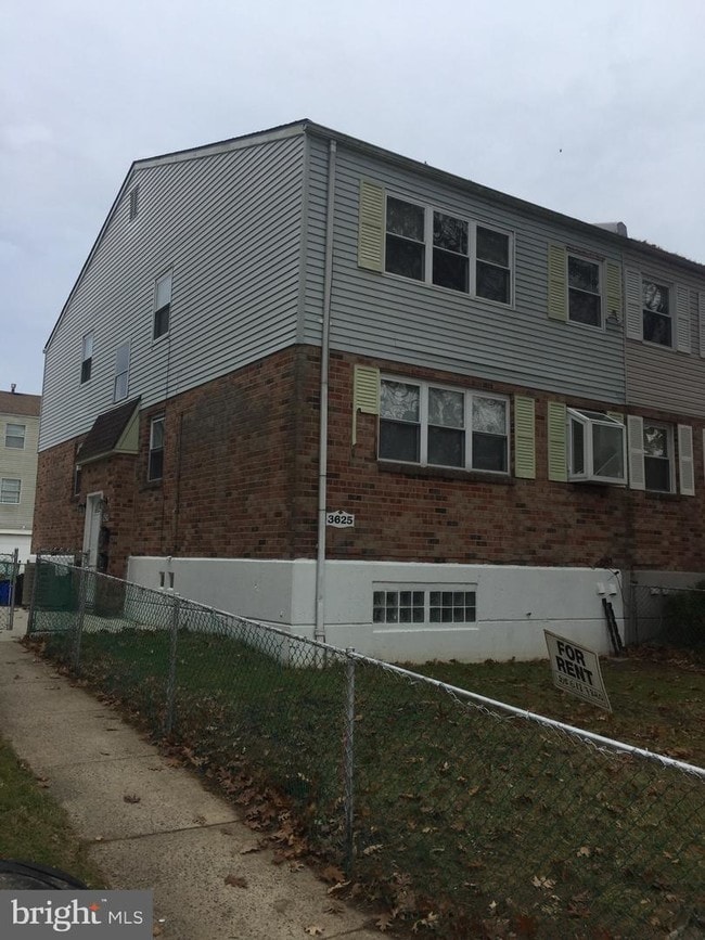 Building Photo - 3625 Red Lion Rd