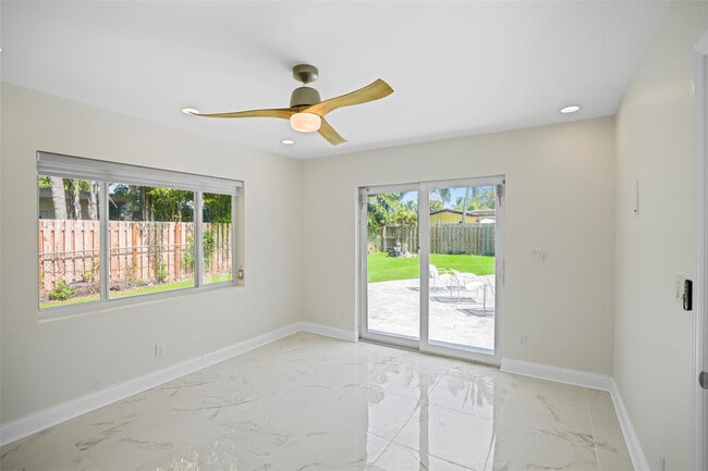 Foto del edificio - 2116 SE 18th St