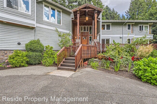 Foto del edificio - 3 br, 3.5 bath House - 13230 NE 24th St.