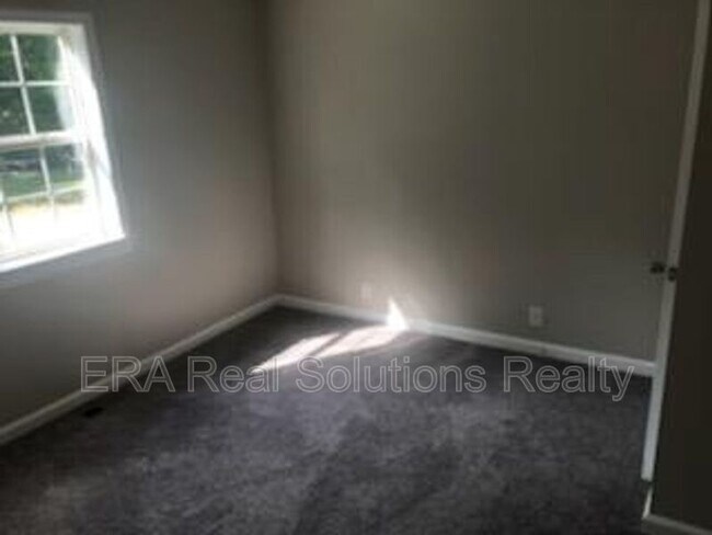 Foto del edificio - 616 E Johns St