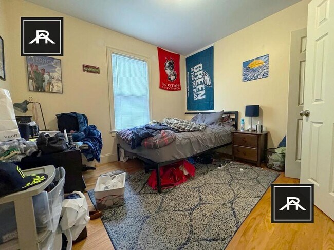 Foto del edificio - 4 bedroom in Allston MA 02134
