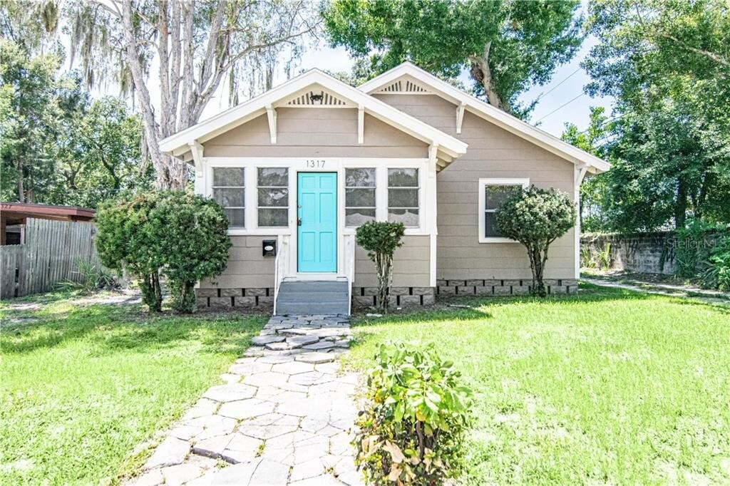 1317 15th St S, Saint Petersburg, FL 33705 House for Rent in Saint