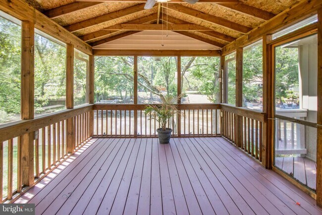 Foto del edificio - 1120 Potomac Dr