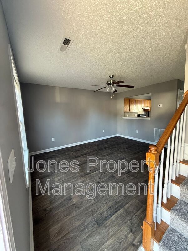 Foto principal - 508 Jackson Park Rd