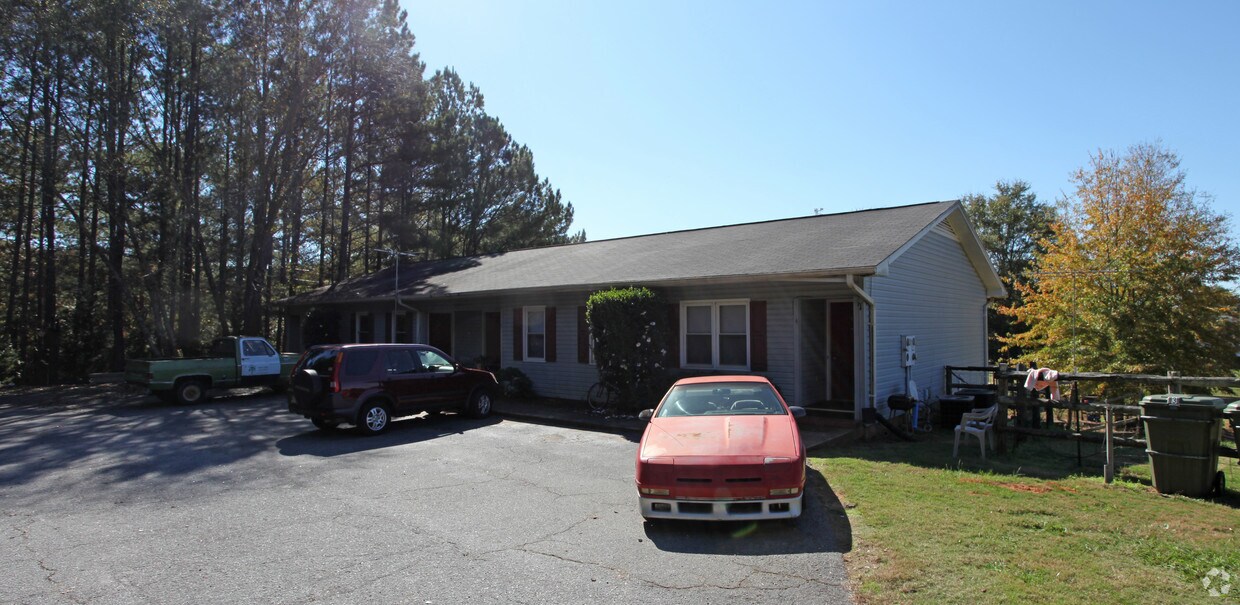 Building Photo - 1132 Eighteen Mile Creek Rd