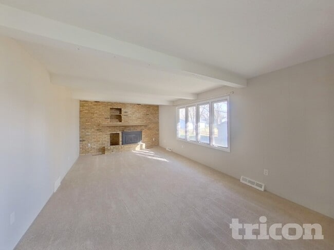 Foto del edificio - 931 Market St S