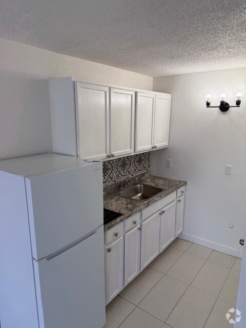 Building Photo - Casitas at 805 N 17Th St.