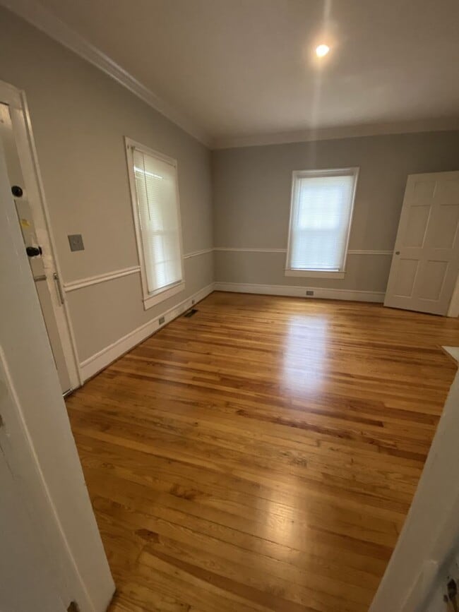 Foto del edificio - Must see this Adorable 2 bedroom 1 bath ho...