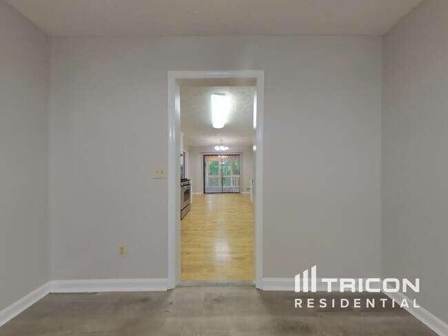Foto del edificio - 143 Aspen Ct