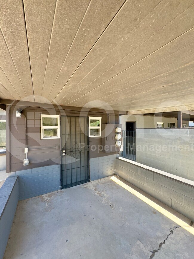 Foto del edificio - 919 N Columbus Blvd