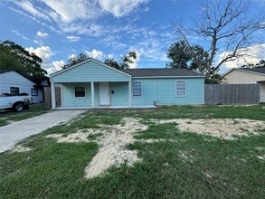 Building Photo - 2125 Kingsdale Dr