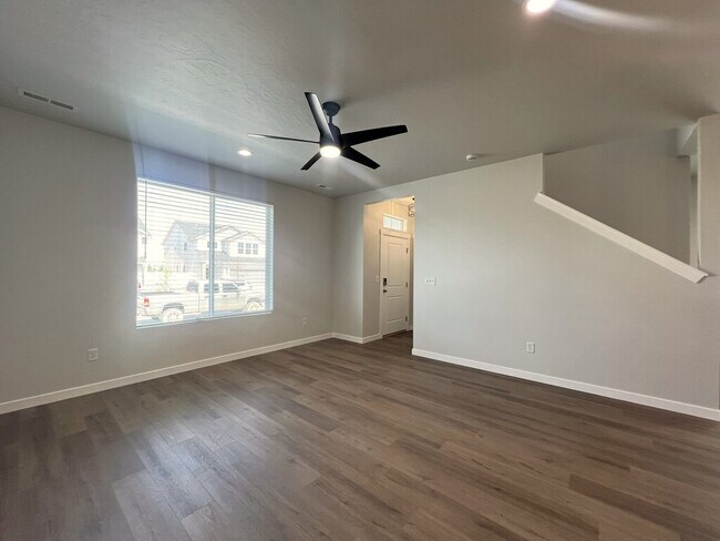 Building Photo - 3089 E Mossy Creek Dr
