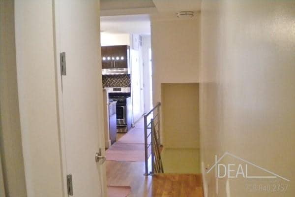 Building Photo - 5 bedroom in Brooklyn NY 11206
