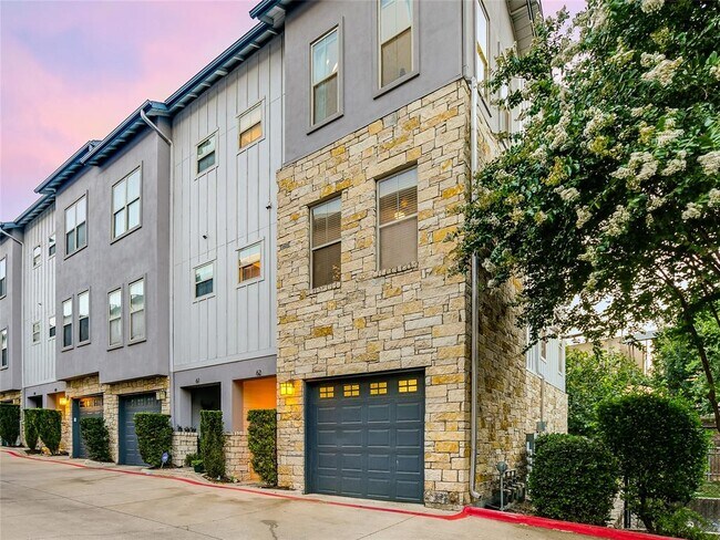 Foto del edificio - 2520 Bluebonnet Ln