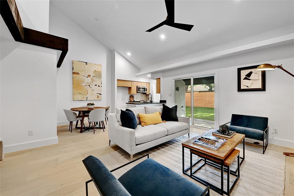 Foto principal - 6807 Woodhue Dr