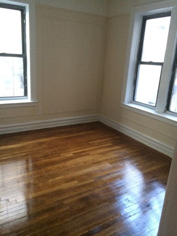 Primary Photo - 2233 Ocean Ave