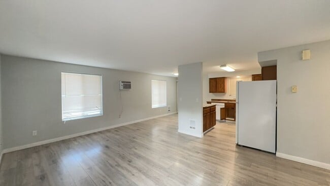 Foto del edificio - 63-65 NE 7th St