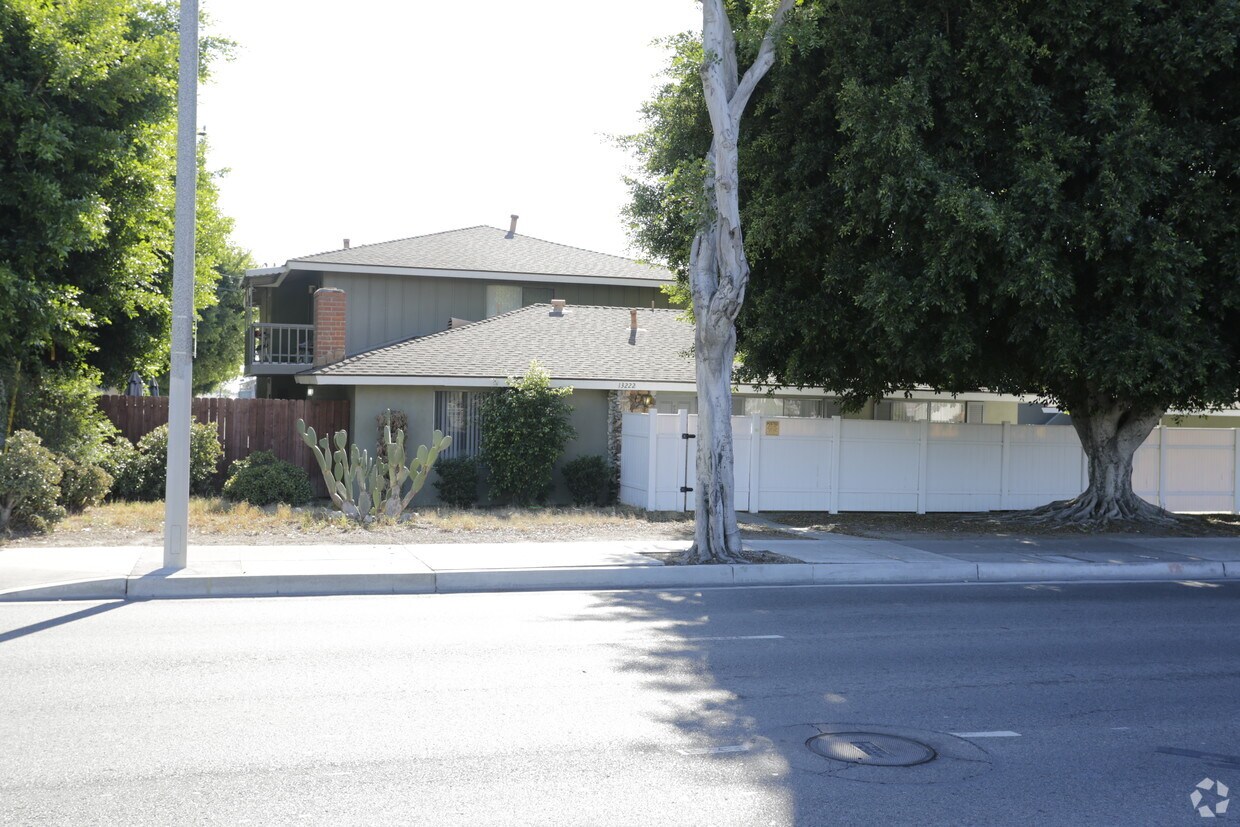 13222 Chapman Ave, Garden Grove, CA 92840 Apartments in Garden Grove